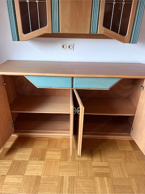 Wohnwand   Schrank-Kombination in Holz mit türkisen Akzenten   2-teilig Bild 4