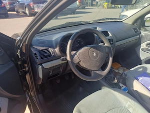 Renault Clio neu vorgeführt Bild 4