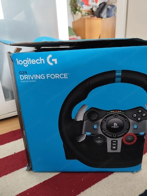 logitech drivingforce mit pedale Bild 4