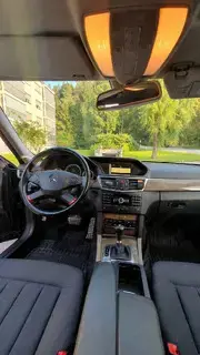 Mercedes-Benz E-Klasse zu Verkaufen Bild 2