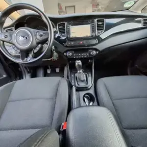 Kia Carens Bild 6