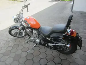 Honda Shadow 600 Bild 2