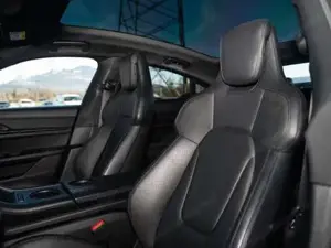 Porsche Taycan Bild 11