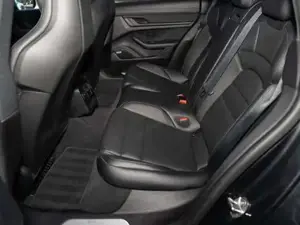 Porsche Taycan Bild 13