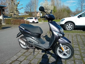 Neos YN50 Yamaha Bild 3