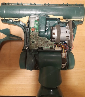 Vorwerk EB 360 gereinigt - gutes Gelenk, gute Rundbürsten - saubere Elektrobürste! Bild 2