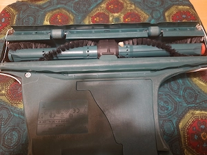 Vorwerk EB 360 gereinigt - gutes Gelenk, gute Rundbürsten - saubere Elektrobürste! Bild 4