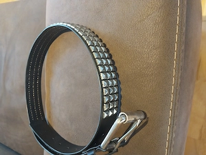 neuer    ledergürte  mit niten 100l  cm 15 ,00  