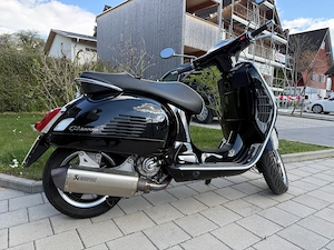 Vespa GTS 300 Bild 2