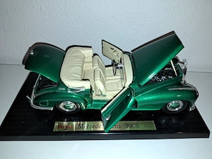 Mercedes-Benz 300 S im Maßstab 1:18 (Maisto) Bild 2