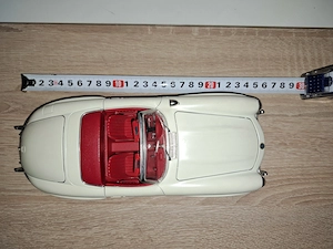 Mercedes-Benz 300 SL Roadster 1:18 (Bburago) Bild 2