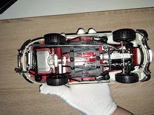 Mercedes-Benz 300 SL Roadster 1:18 (Bburago) Bild 9