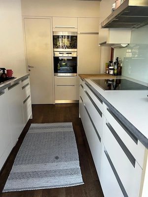 Küche mit E-Geräten zu verkaufen  Bild 3