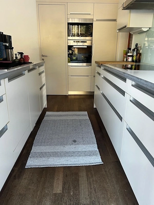 Küche mit E-Geräten zu verkaufen  Bild 2