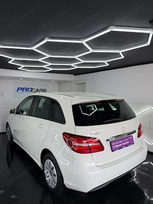 Mercedes-Benz B 180 Automatik *NAVI*SITZHZG* Bild 4