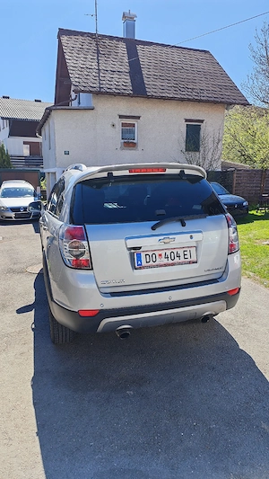 Chevrolet Captiva 4x4 Automatik 7 sitze Bild 4
