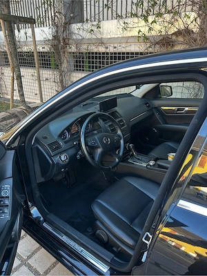 Mercedes-Benz C-Klasse C180 CDI Limousine Bild 4