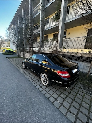 Mercedes-Benz C-Klasse C180 CDI Limousine Bild 2