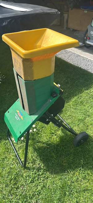 häcksler zu verschenken Bild 3