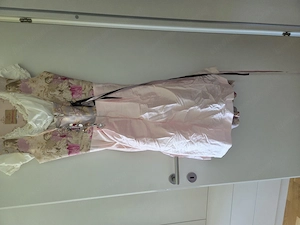 Hochwerigtes dirndel kleid astrid söll, gr.40, neupreis über 500euro Bild 7