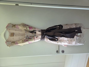 Hochwerigtes dirndel kleid astrid söll, gr.40, neupreis über 500euro Bild 3