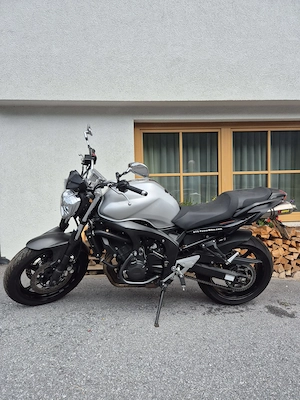 Yamaha FZ 6-NHG Naked Bike