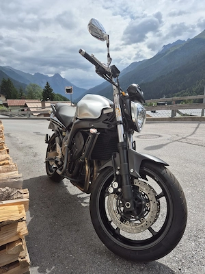 Yamaha FZ 6-NHG Naked Bike Bild 2