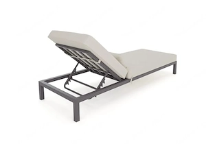 Gartenliege mit großer Liegefläche Bild 2