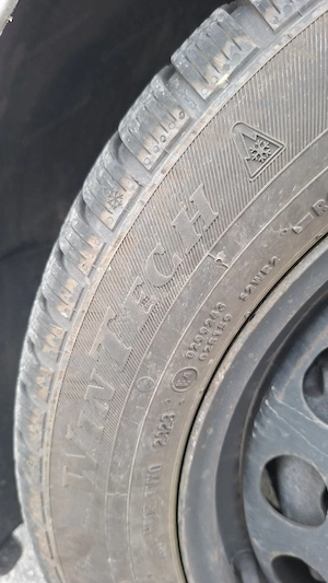 Golf Stahlfelge mit Winterreifen  Bild 3