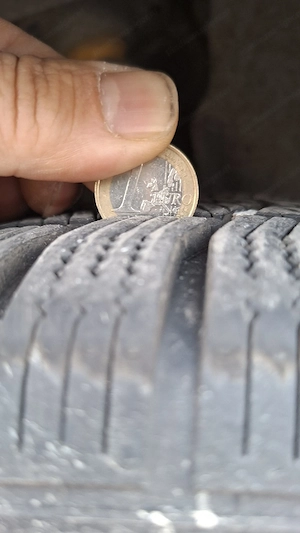 Golf Stahlfelge mit Winterreifen  Bild 2