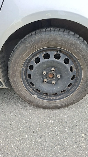 Golf Stahlfelge mit Winterreifen  Bild 5