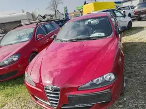 Alfa Romeo 147 0660 6999139