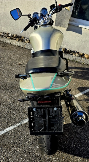 Kawasaki Z7 ZR750  Bild 3