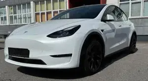 Tesla Model Y Bild 2
