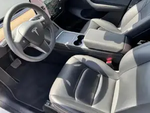 Tesla Model Y Bild 6