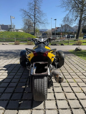Can-am spyder Motorrad Bild 2