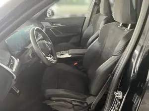 BMW X1 sDrive Aut. 18i M-SPORT PRO /RFK/AHK/PANO-DA/ 100 kW (136 PS), Automatik, Frontantrieb Bild 7