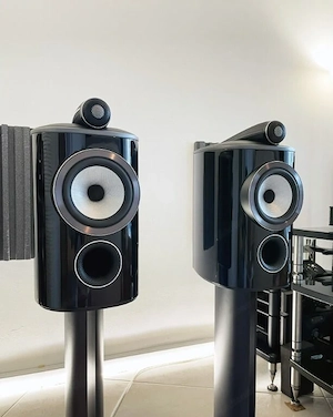 B&W 805D4 Gloss Black Speakers with Stands  Bild 2
