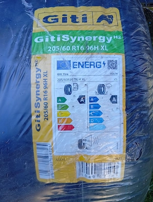Sommerreifen 205 60  R16. 96 H.  XL