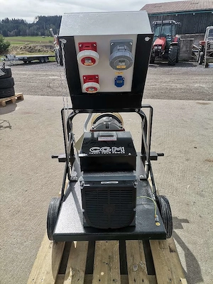 Stromaggregat 15KVA mit Zapfwellenantrieb Bild 3