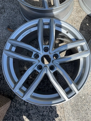 Alufelgen Dezent 17 Zoll Bild 2