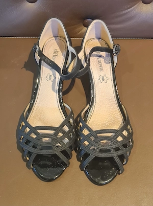 Damenschuhe Differente 