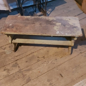 Sitzbank im Gustavianischem Stil