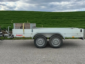 Universalanhänger mit Planenaufbau 2000kg  2 Achsen! 301x125x150cm   Pickerl 01 27   TOP!