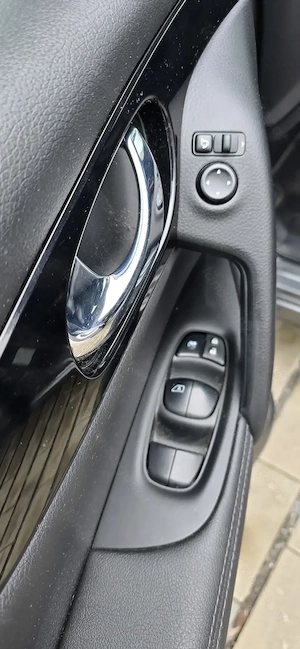 Verkaufe NISSAN QASHQAI- Tekna Connect  Bild 9
