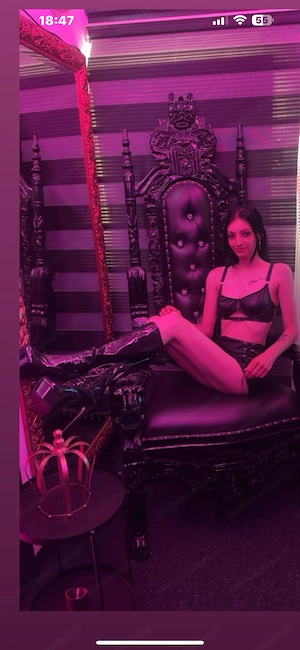 Sexy Anna 20 Jahre alt  Bild 9