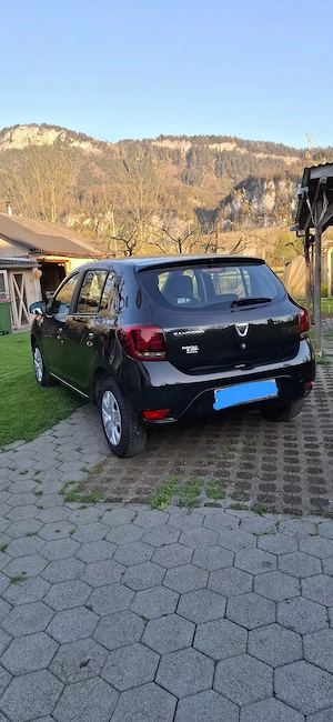 Dacia Sandero Bild 2