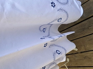 Tischdecke rund mit 8 Stk. Stoffservietten Bild 2