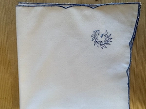 Tischdecke rund mit 8 Stk. Stoffservietten Bild 4