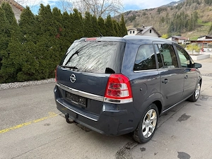 Opel Zafira Bild 4